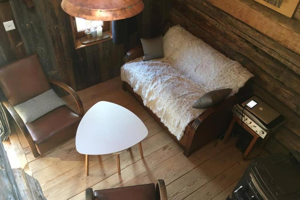 La Cabane De L'Homme Tranquille Le Tretien Exterior photo